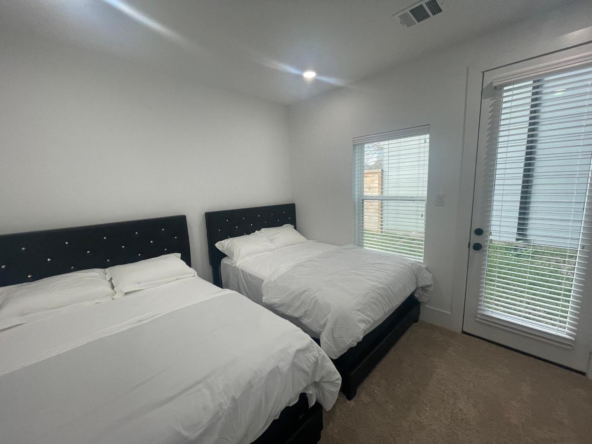 Comfortable 3 Bedroom - Heart Of Texas Medical Center Хюстън Екстериор снимка
