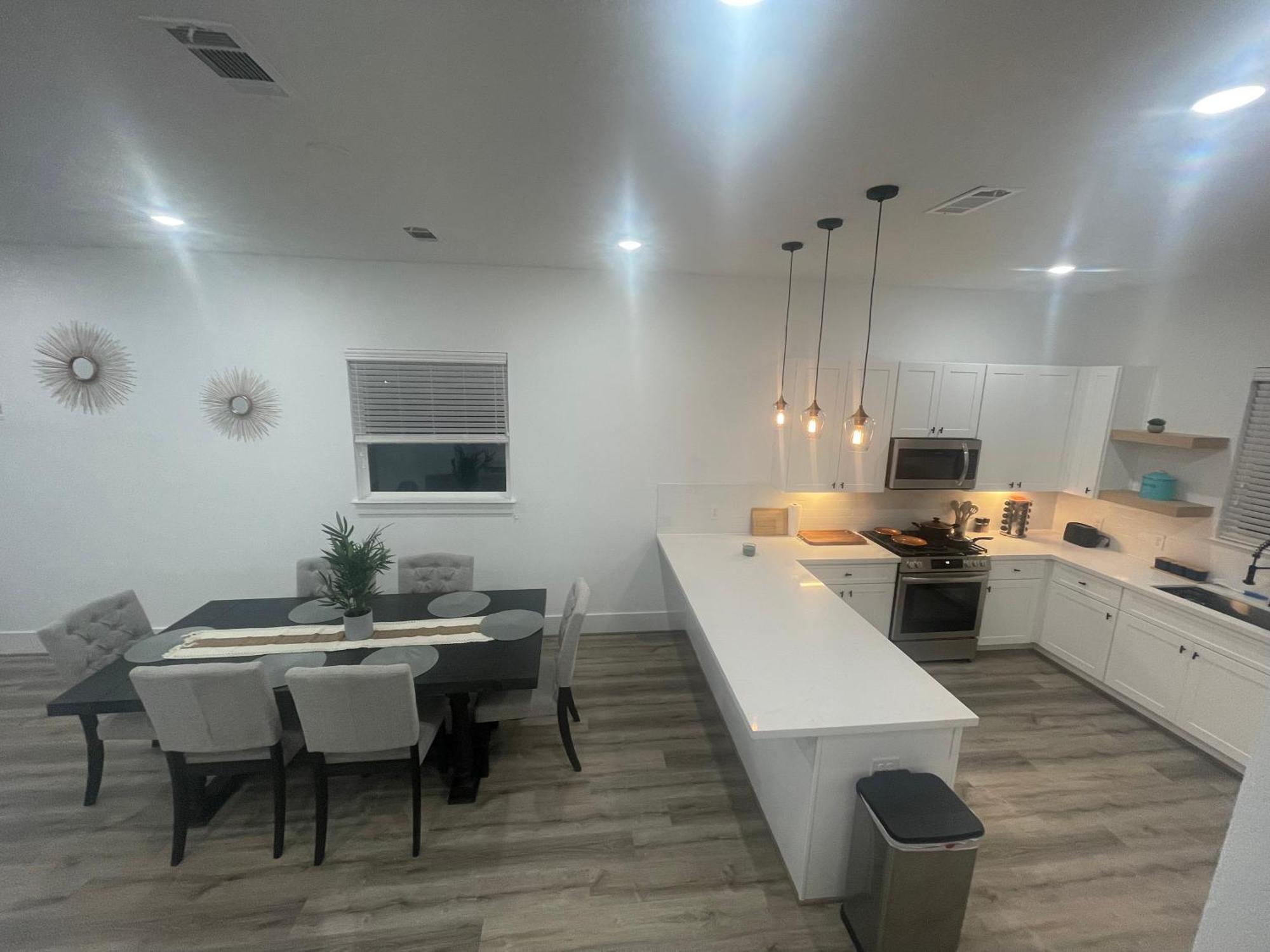 Comfortable 3 Bedroom - Heart Of Texas Medical Center Хюстън Екстериор снимка