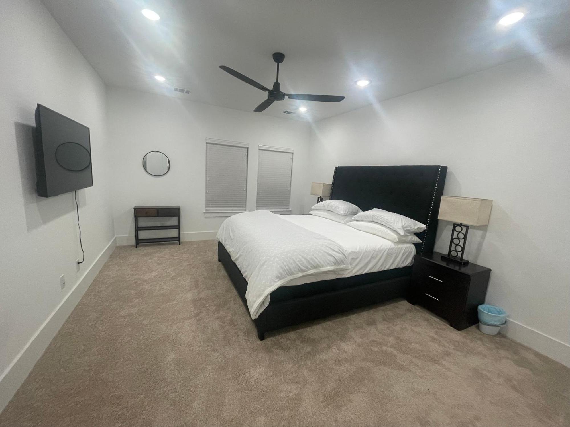 Comfortable 3 Bedroom - Heart Of Texas Medical Center Хюстън Екстериор снимка
